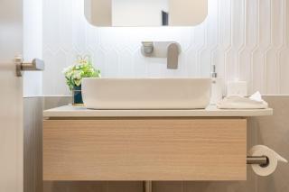 Cozy Woden Stay, Hospital, Mall, Pool, Parking - 3