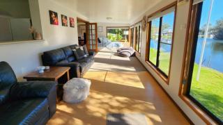 A Slice Of Paradise - 8