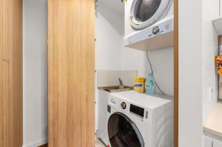 Canberra Central,Modern 2BR Getaway, Parking,ANU - 7