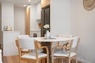 Canberra Central,Modern 2BR Getaway, Parking,ANU - 3