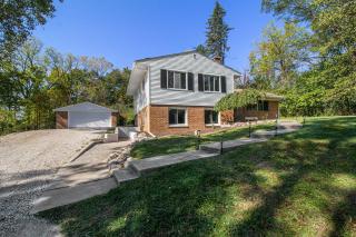 Heart of Ann Arbor Stay - 4