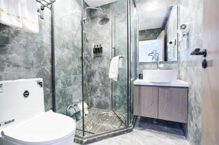 Harbin Airport Lake View Hotel - 4