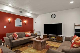 Luxury Pool Getaway 20 and more Family and Friends Escape - 0