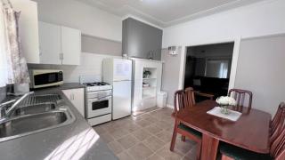 Cottage 2 Sussex House Holiday Park - 6