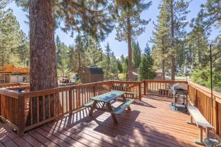 Dream Lake Cabin Spa, EV Charger, Gated, by lake! - 8