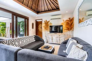 Kejora Beachfront Estate - Villa Murni moments from Sanur beach - 8