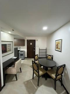 A Venue Residences 8144 - 4