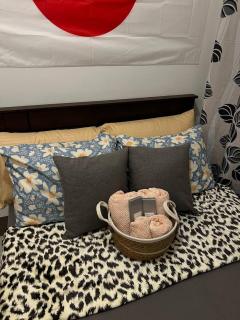 Japan Vibe Shaw MRT Train EDSA Mandaluyong 1BR with Veranda Netflix Internet Pool View - 8