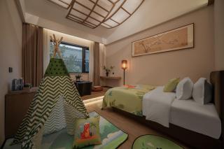 Floral Lux Hotel Luoyang Xiangshan Courtyard Private Hot Spring Retreat Inn - 8