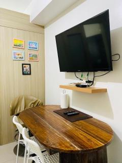 SMDC Good Stays - Shore 1 Tower B Unit 1250 - 4