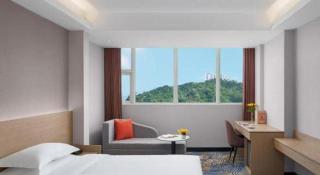 Grand Nest Hotel (Tang Jia Wan Beach) - 5