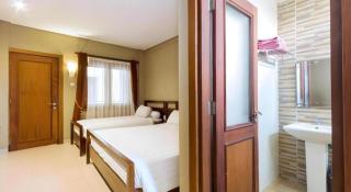 Hotel Adilla Syariah Ambarukmo - 1