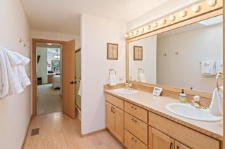 15 Lassen Ln home - 5
