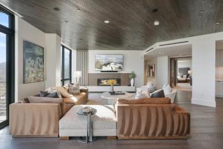 201 - Four Bedroom Argent condo - 0