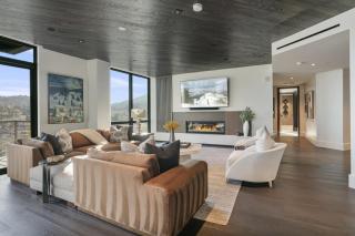 201 - Four Bedroom Argent condo - 8