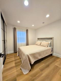 Talbert Oasis - Modern Luxury Huntington Beach Retreat - Huntington Beach - 1