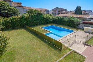 Villa 7BR & 7BA wPool & Backyard Prime Location! - 7