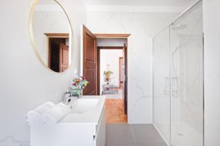 Villa 7BR & 7BA wPool & Backyard Prime Location! - 5