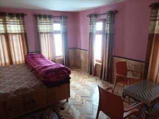 Snow Peaks View Homestay - 6