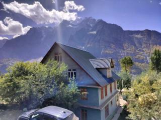 Snow Peaks View Homestay - 1