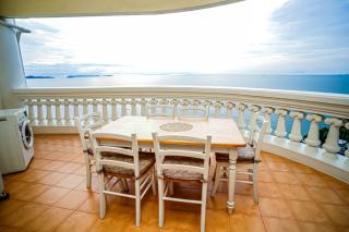 Sky beach condominium - 4