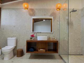 Rockpools - 5 Bedroom Oceanfront Villa - 4