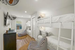 Three Little Birds - A newly completely renovated waterfront luxury home with Gulf of Mexico views - 5