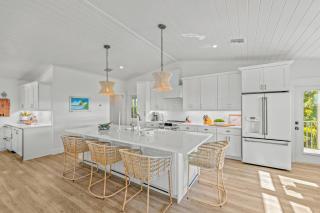 Three Little Birds - A newly completely renovated waterfront luxury home with Gulf of Mexico views - 7