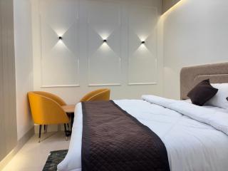 Shri Radha Krishnam - 1