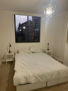 3 Bedroom Apartment with Parking and Pool Access - 6