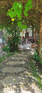 English Filipina Garden Resort - 2