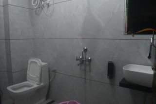 Hotel Khatushyamji - 4