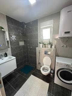 Cozy Apartment near Sarajevo Airport Ilidža Center - 7