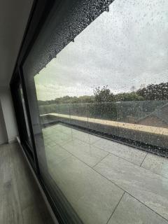 Modern City Retreat with Skyline Views and Free Parking - 2