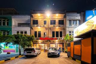 Sans Vibes Joe Hotel Soekarno Hatta Airport - 2