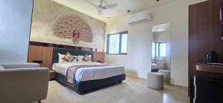 Hotel The Grand Om Krishna - 2