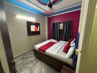 Hotel The Pacific Inn - 7