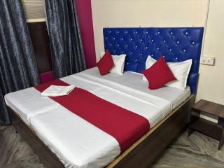 Hotel The Pacific Inn - 6