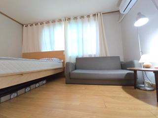 Daegu, Apsan, Room 2, Spacious Living Room, Emotional Dining, Pretty Bathtub, Parking Guaranteed - 3