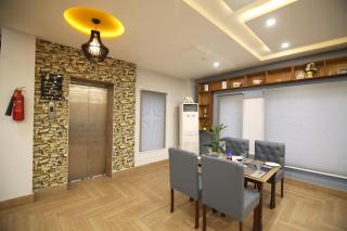 Canal View Hotel - 7