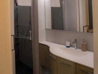 Designer Loft in the Center - Wi-Fi - 4