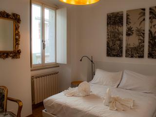 Designer Loft in the Center - Wi-Fi - 1