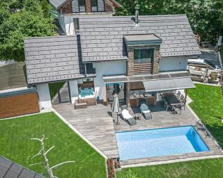 Chic Alpine Villa with 5 Bedrooms & Private Pool in Gozd Martuljek - 0