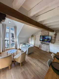 Séjournez face au Château Royal de Blois - 6