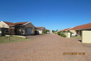 Eden Park Townhouse Complex - 0