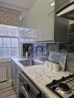 Stunning 3 Bedroom Flat close to Edgware Rd - 1