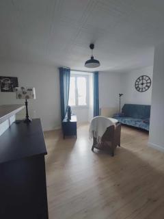 Charmant T2 - Hyper Centre - au calme - lumineux - vue jardin - 1