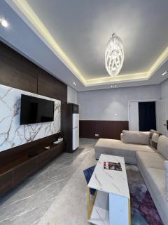 Sujimoto Residences MacDonald - 0
