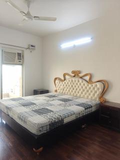 The Velvet stays - 4