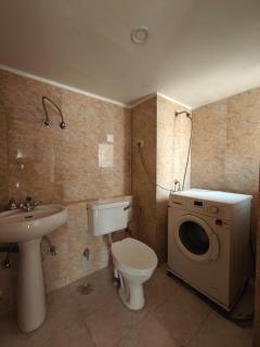 The Velvet stays - 3